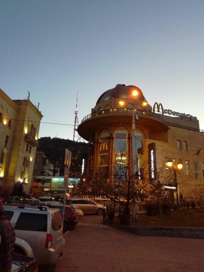 200 Metres From Rustaveli Avenue Apartment Tbilisi ภายนอก รูปภาพ